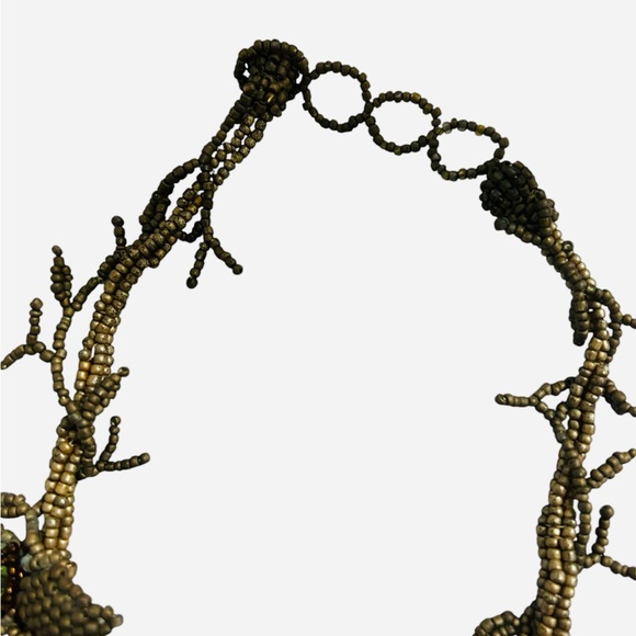 Handbeaded FLOWER NECKLACE - Picture 4 of 8